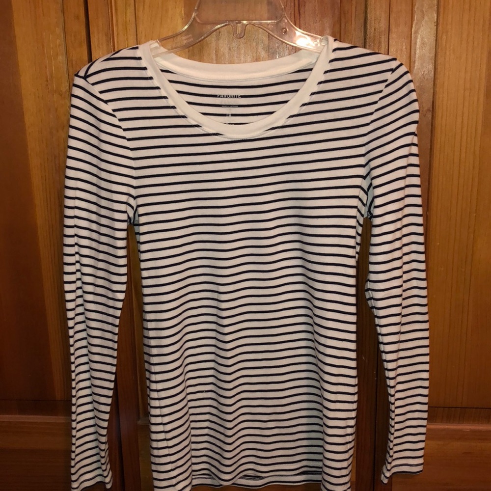 GAP long sleeve
